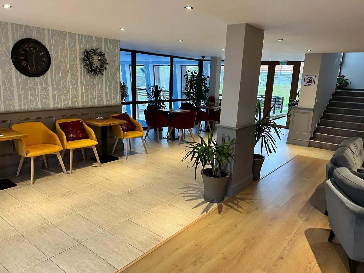 Wood Apartment In Mountain View Complex Bansko